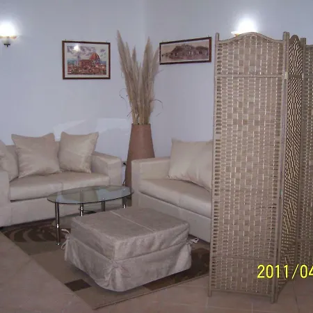 Il Gabbiano Apartment *